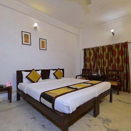 Oyo 1159 Hotel Chandra Prakash Udaipur Esterno foto
