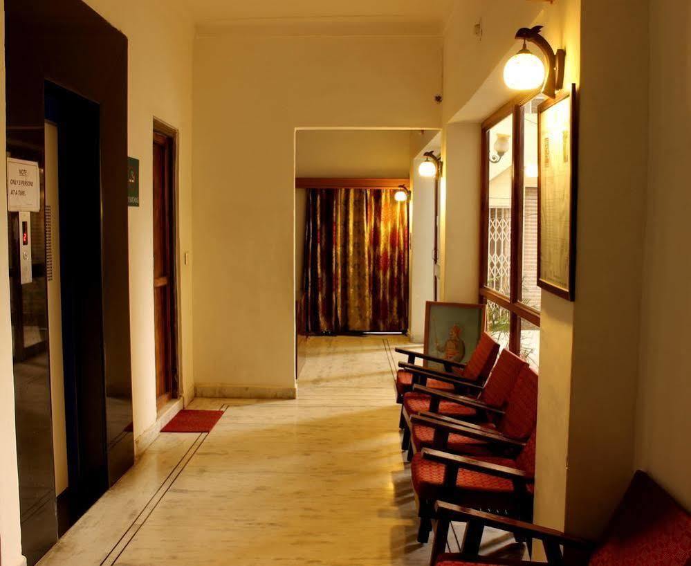 Oyo 1159 Hotel Chandra Prakash Udaipur Esterno foto