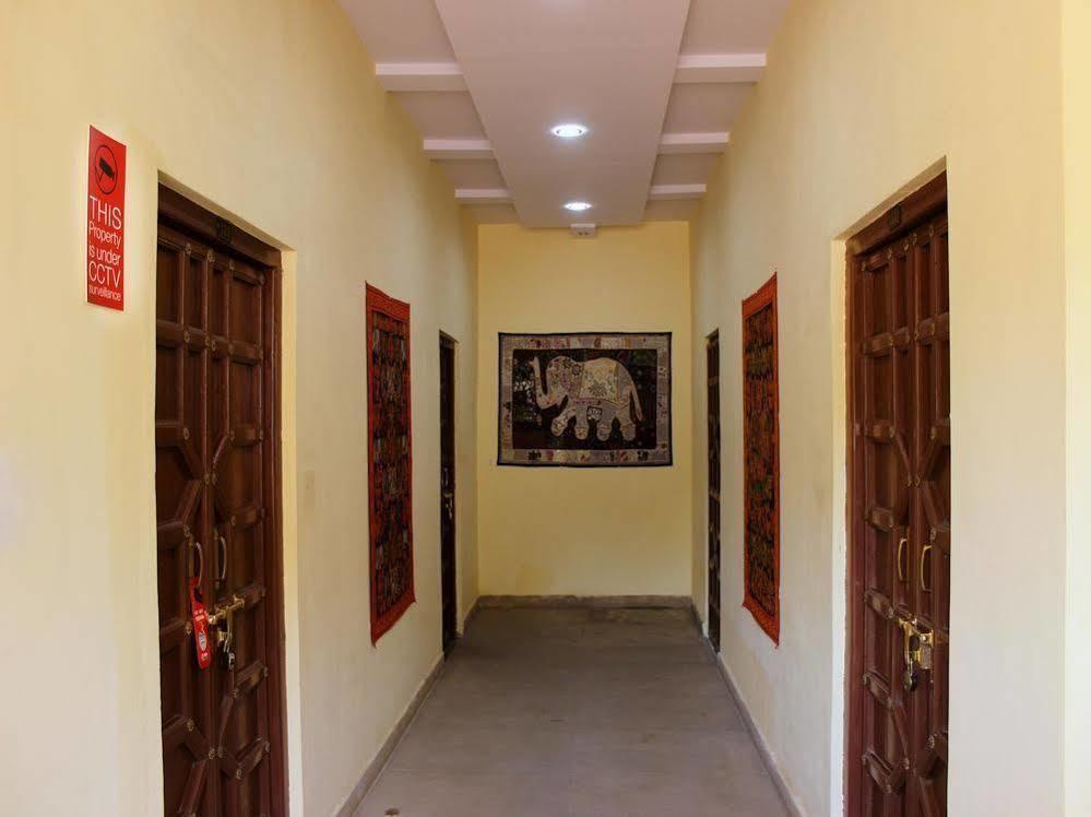 Oyo 1159 Hotel Chandra Prakash Udaipur Esterno foto