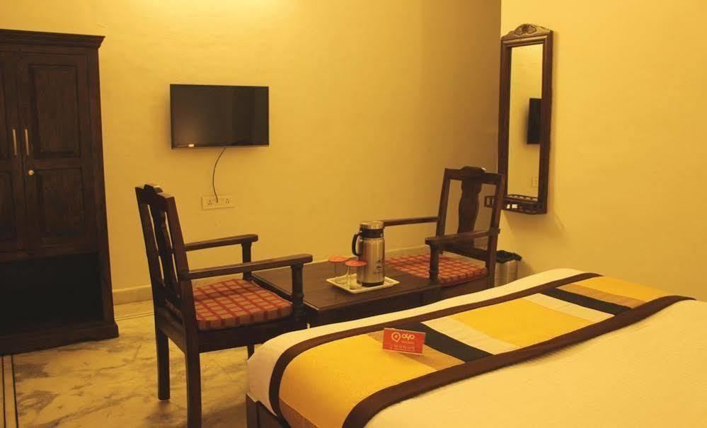 Oyo 1159 Hotel Chandra Prakash Udaipur Esterno foto