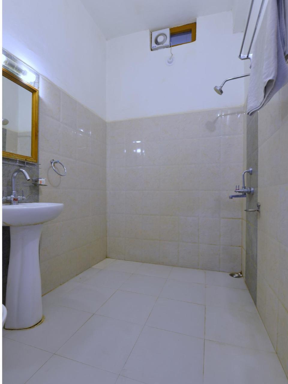 Oyo 1159 Hotel Chandra Prakash Udaipur Esterno foto
