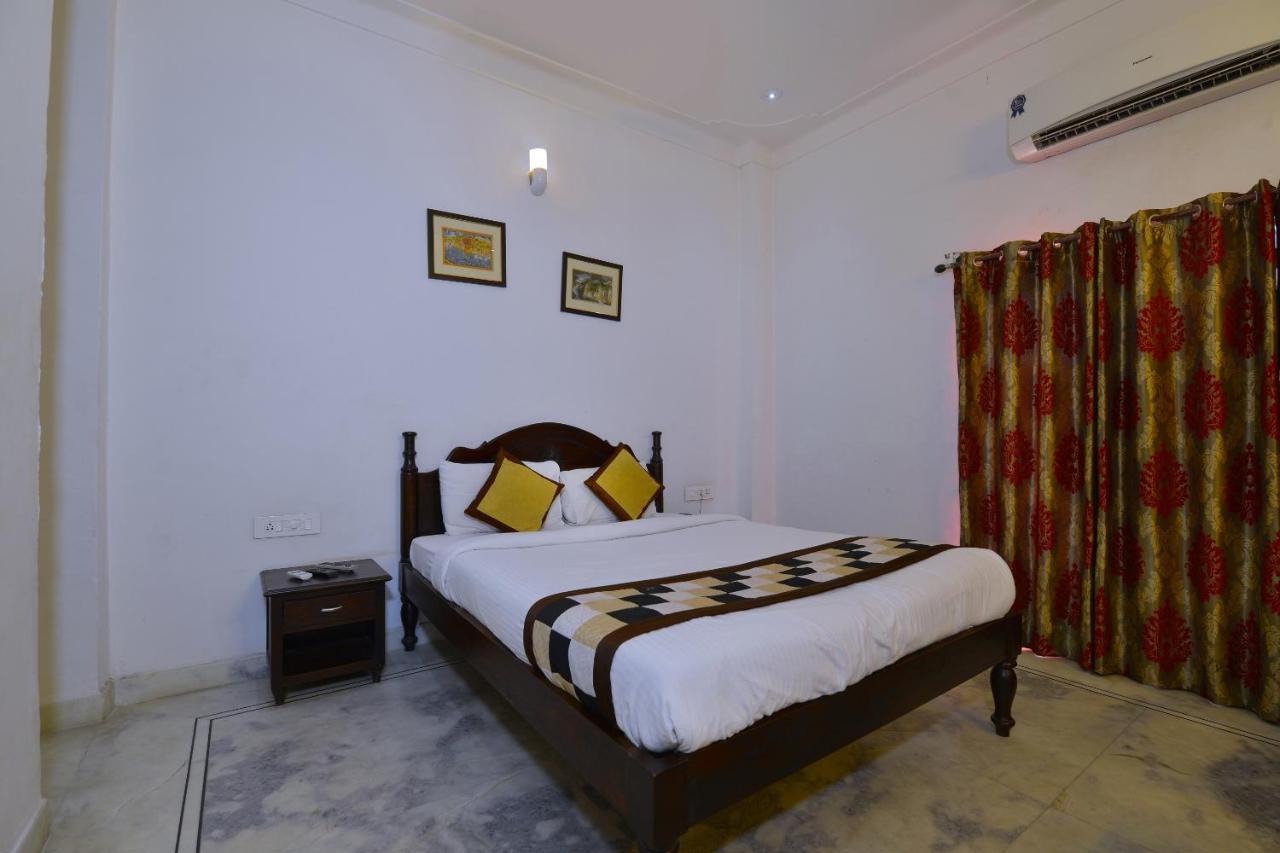 Oyo 1159 Hotel Chandra Prakash Udaipur Esterno foto