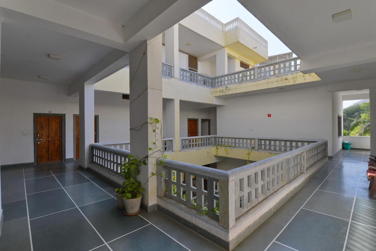 Oyo 1159 Hotel Chandra Prakash Udaipur Esterno foto